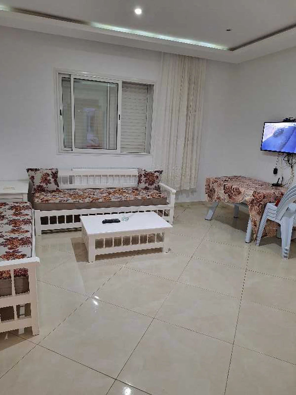 A louer des magnifiques appartements s+2 avec terrasse 📷 richement meublés et équipés de chauffage central et Wifi 📷, photo 1