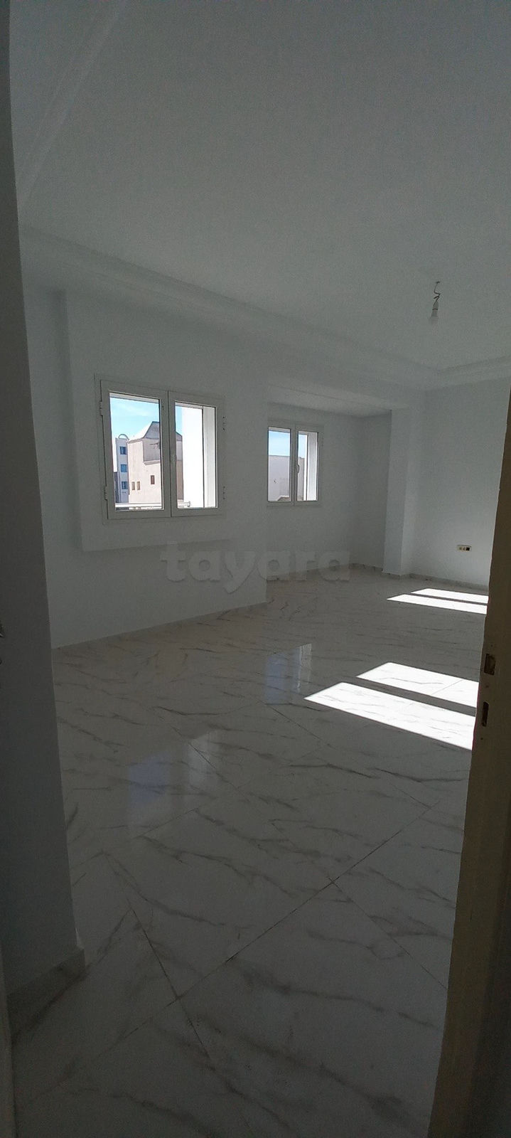 A LOUER A GABES VILLE: APPARTEMENT A USAGE BUREAUTIQUE, صورة 4