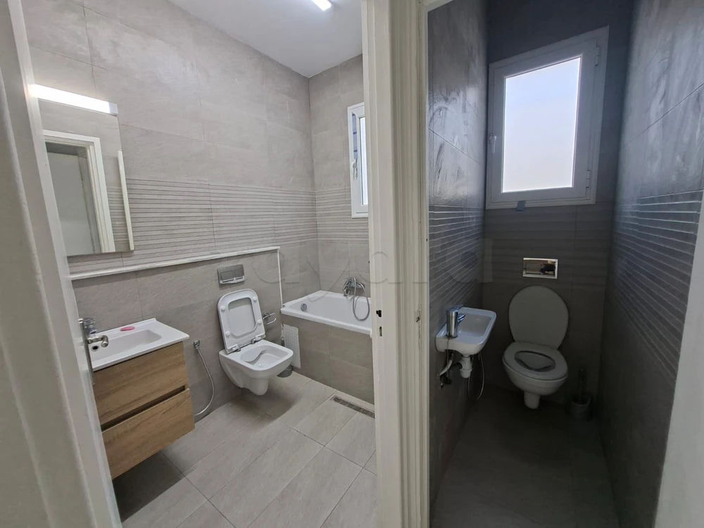 Rez de chaussée de villa S+5 à Mutuelle ville, photo 5
