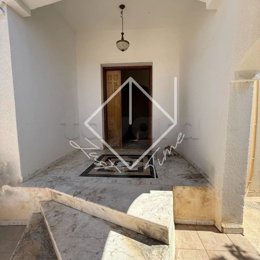 Villa en s+3 à louer à cité enkhilette, photo 1