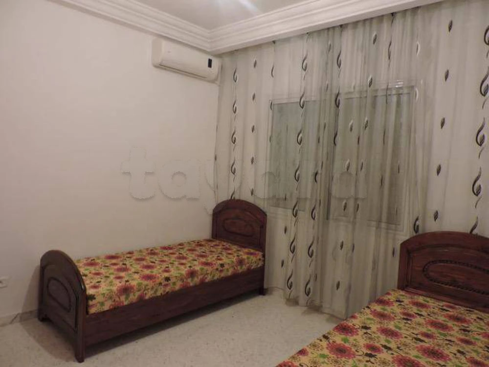 Appartement pour etudiantes uniquement, photo 3