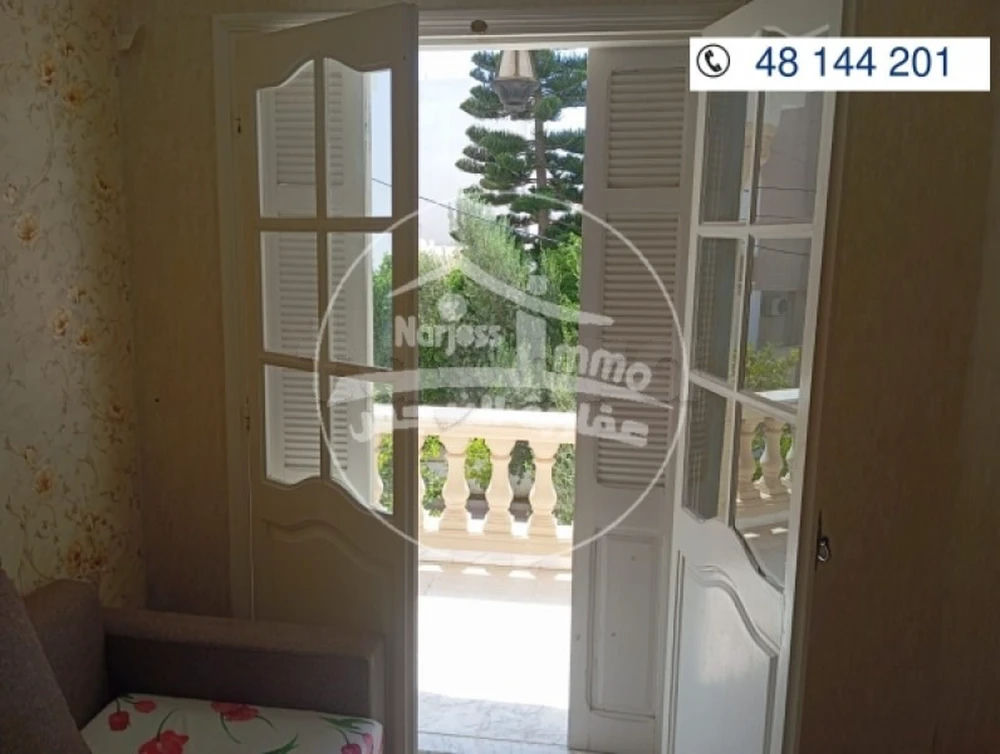 Studio à louer au 1er étage, photo 1