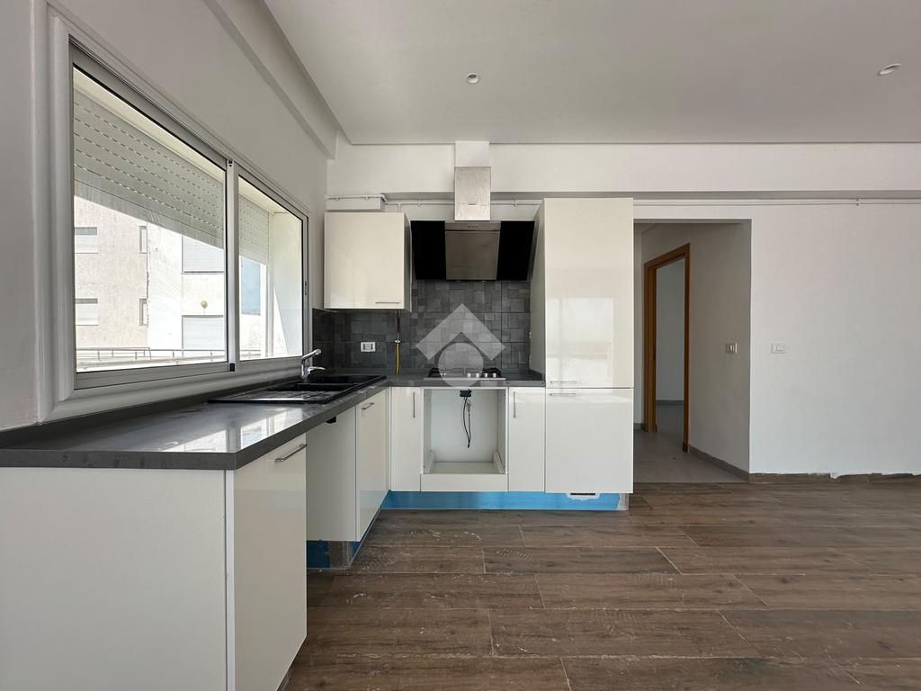 S+2 en location – Ennasr, Rue Mehrez Chairat - Jardins D'Ennasr, photo 4