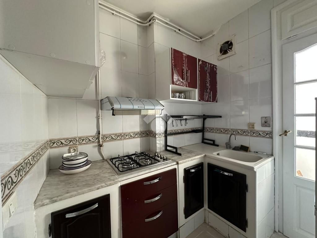 S+1 en location – Ennasr, Rue mohamed rached al béji, photo 3