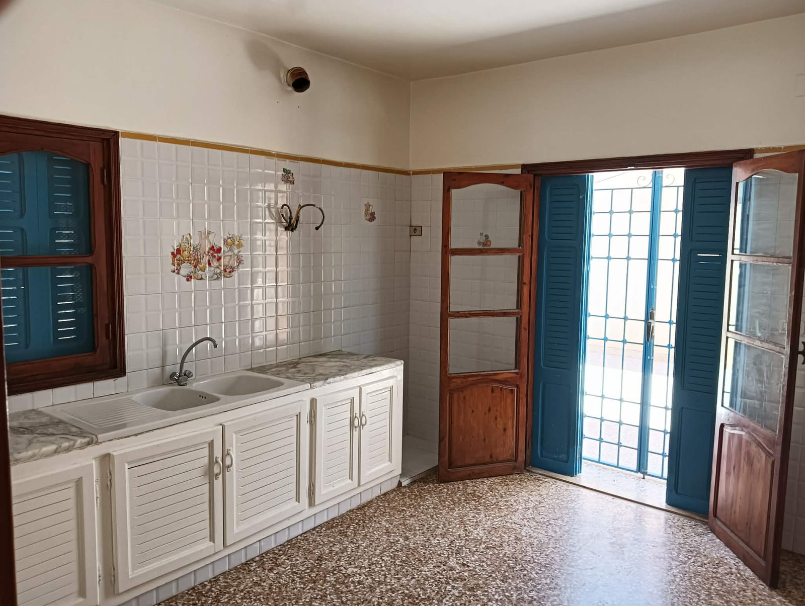 Un vaste étage de villa à dar fadhal, photo 4