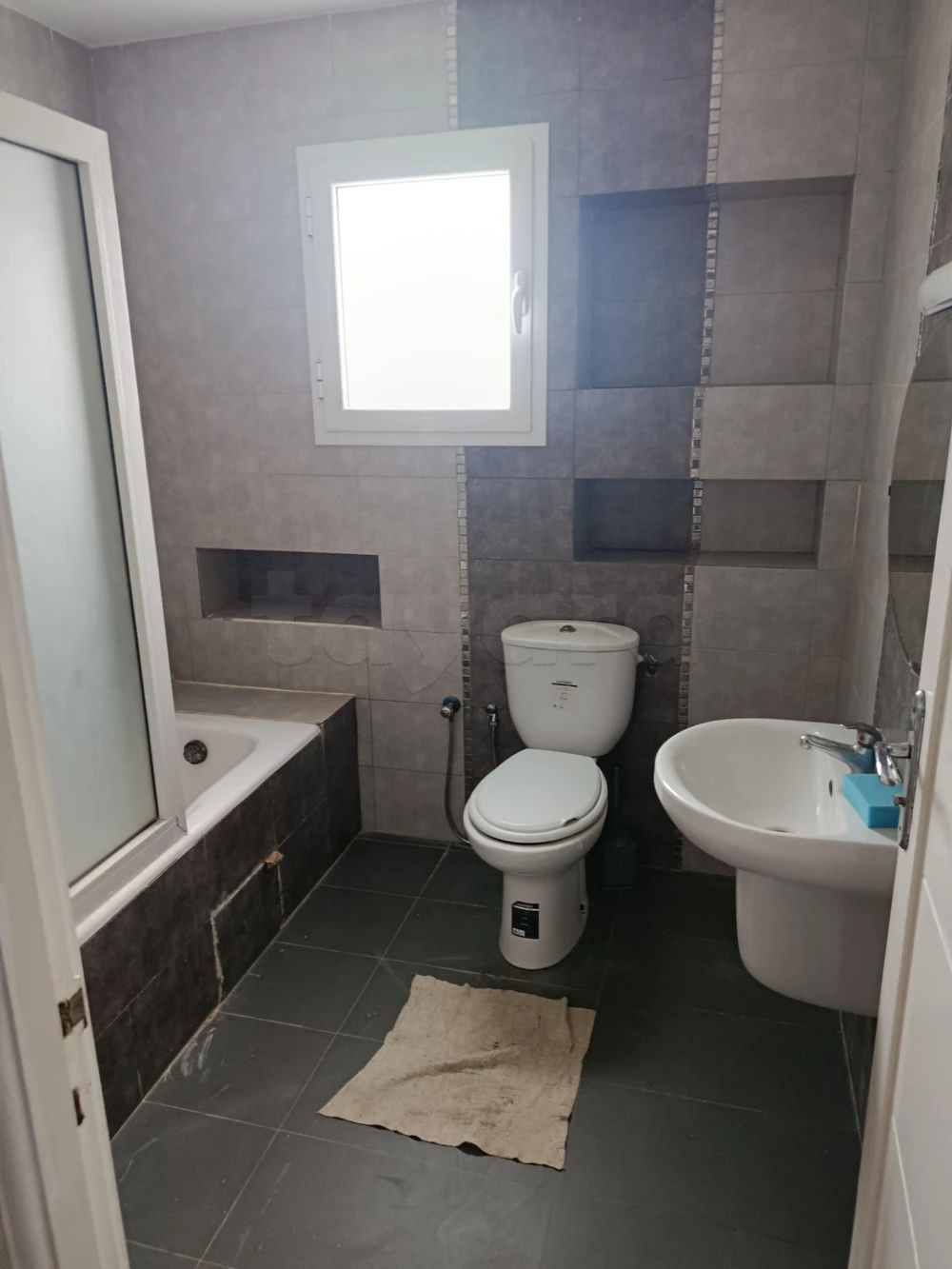 À louer appartement avec ou sans meuble à ennkhilat, photo 5