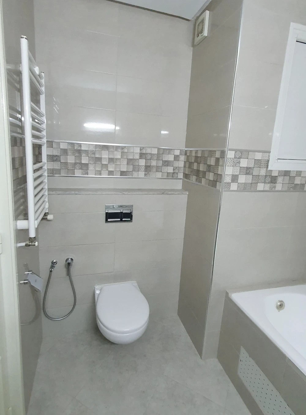 Bel appartement S + 2, 96 m² avec balcon – Aïn Zaghouan Nord, photo 5