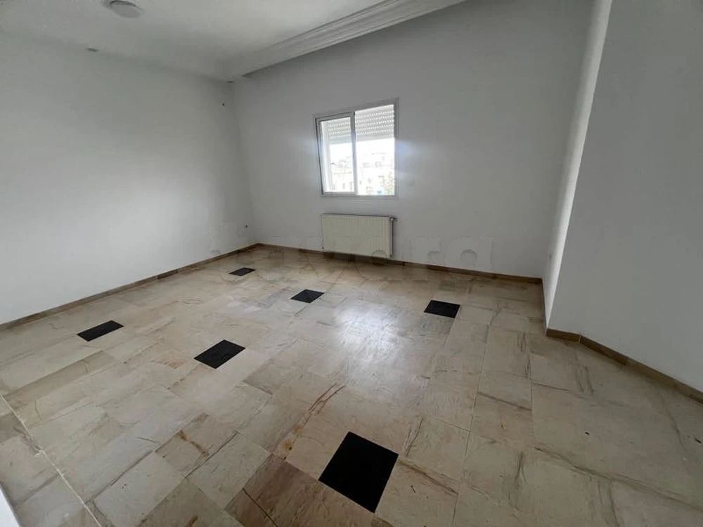 ENNKHILETE - ARIANA: APPARTEMENT S+3 A LOUER, photo 3