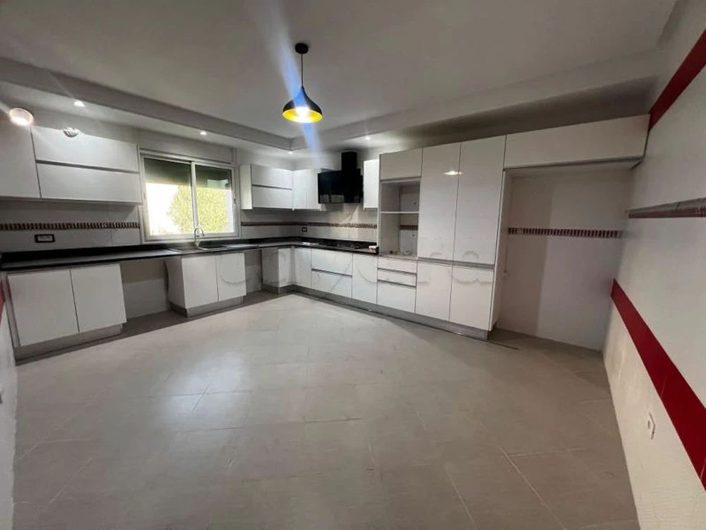 đENKHILETTE : APPARTEMENT S+3 A LOUER, photo 2