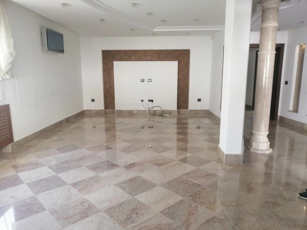 LOCATION VILLA DE HAUT STANDING AVEC PISCINE A EL MENZAH 5 USAGE HABITATION OU POUR BUR, صورة 1