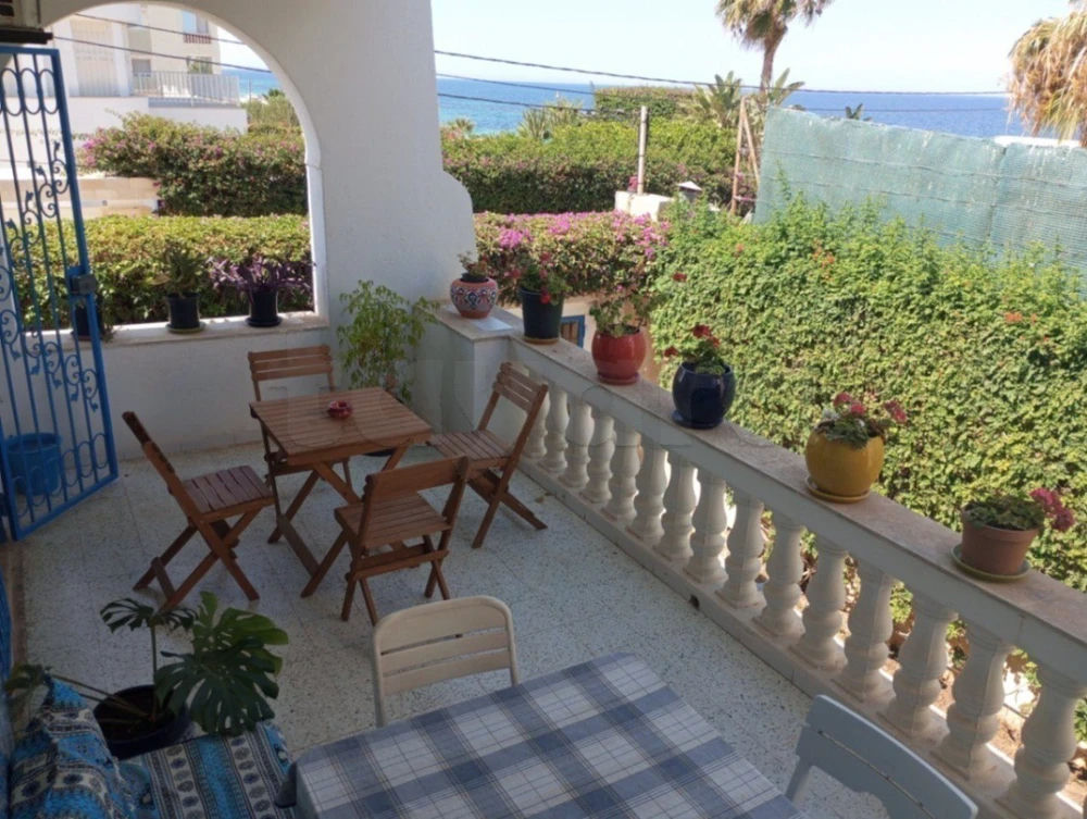 Etage s+3 150m2 dans une coquette villa au bord de mer, photo 1