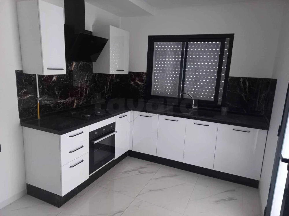 A louer Appartement S+2 près Ben Yaghlen cité el Wahat, photo 1