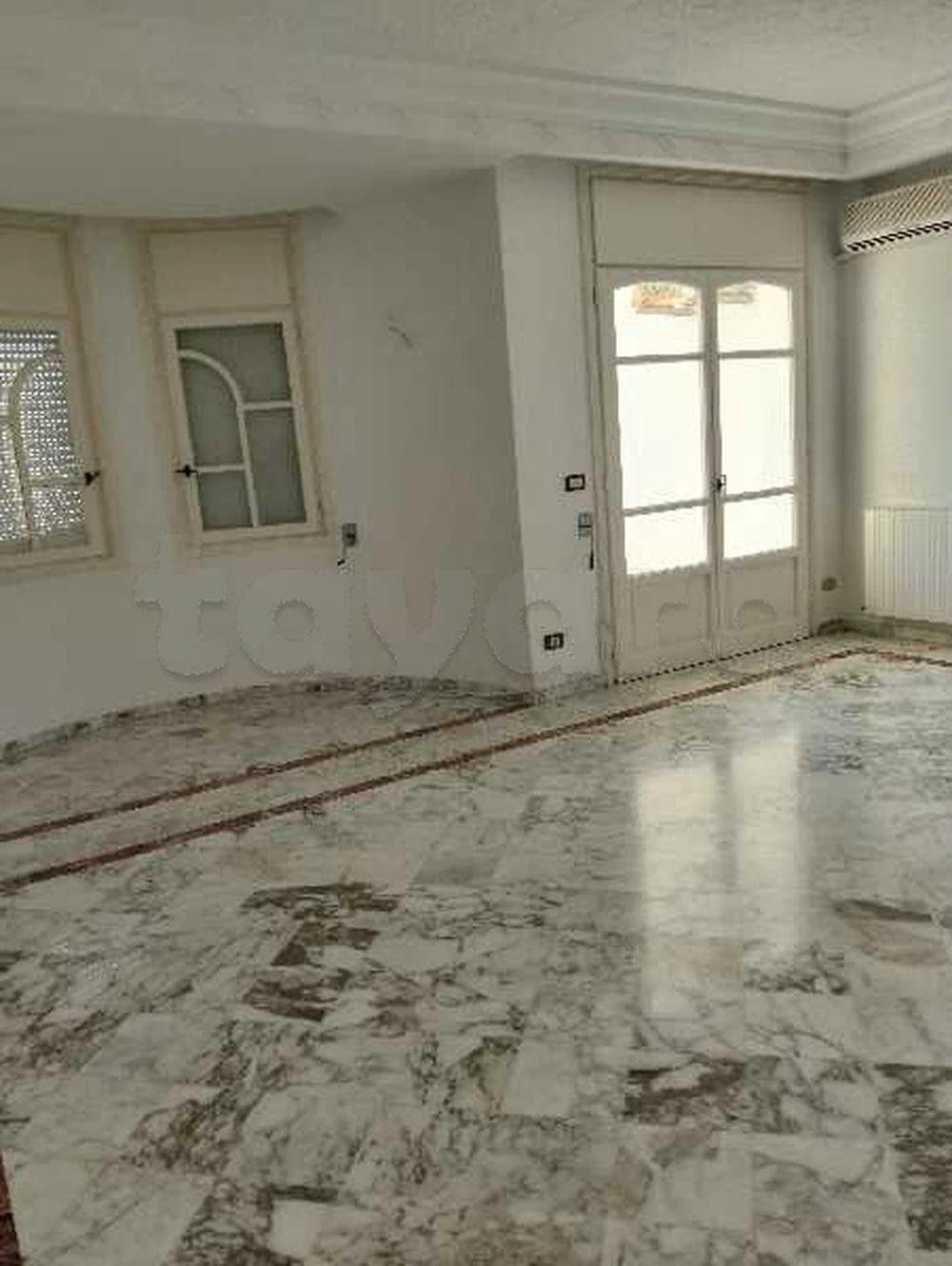À louer un spacieux appartement S+3 à Ennasr2, photo 2