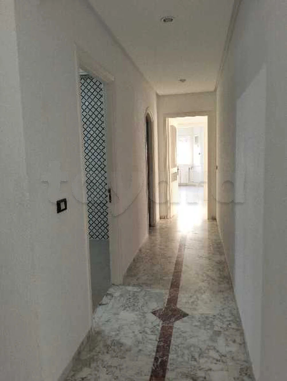 À louer un spacieux appartement S+3 à Ennasr2, photo 3