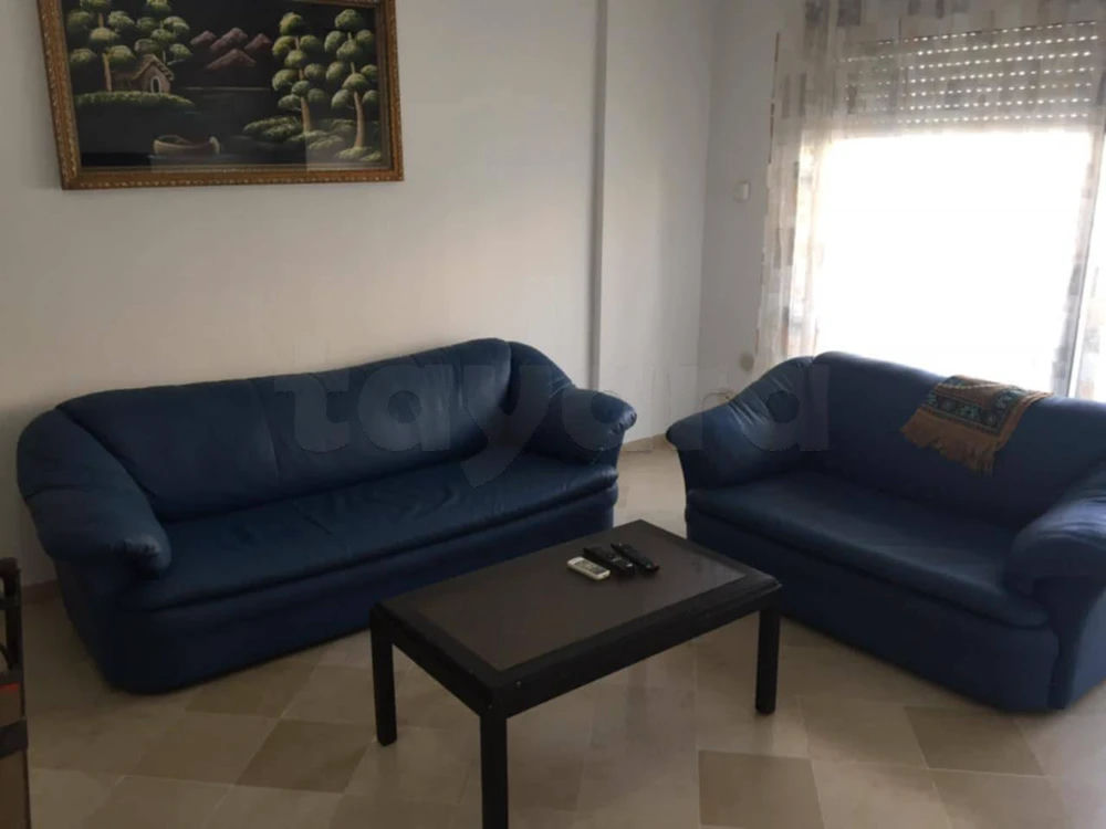 S1 Appartement Studio meublé A Ariana Cité Ennasr Location Par Jour Tel 28438873, صورة 2