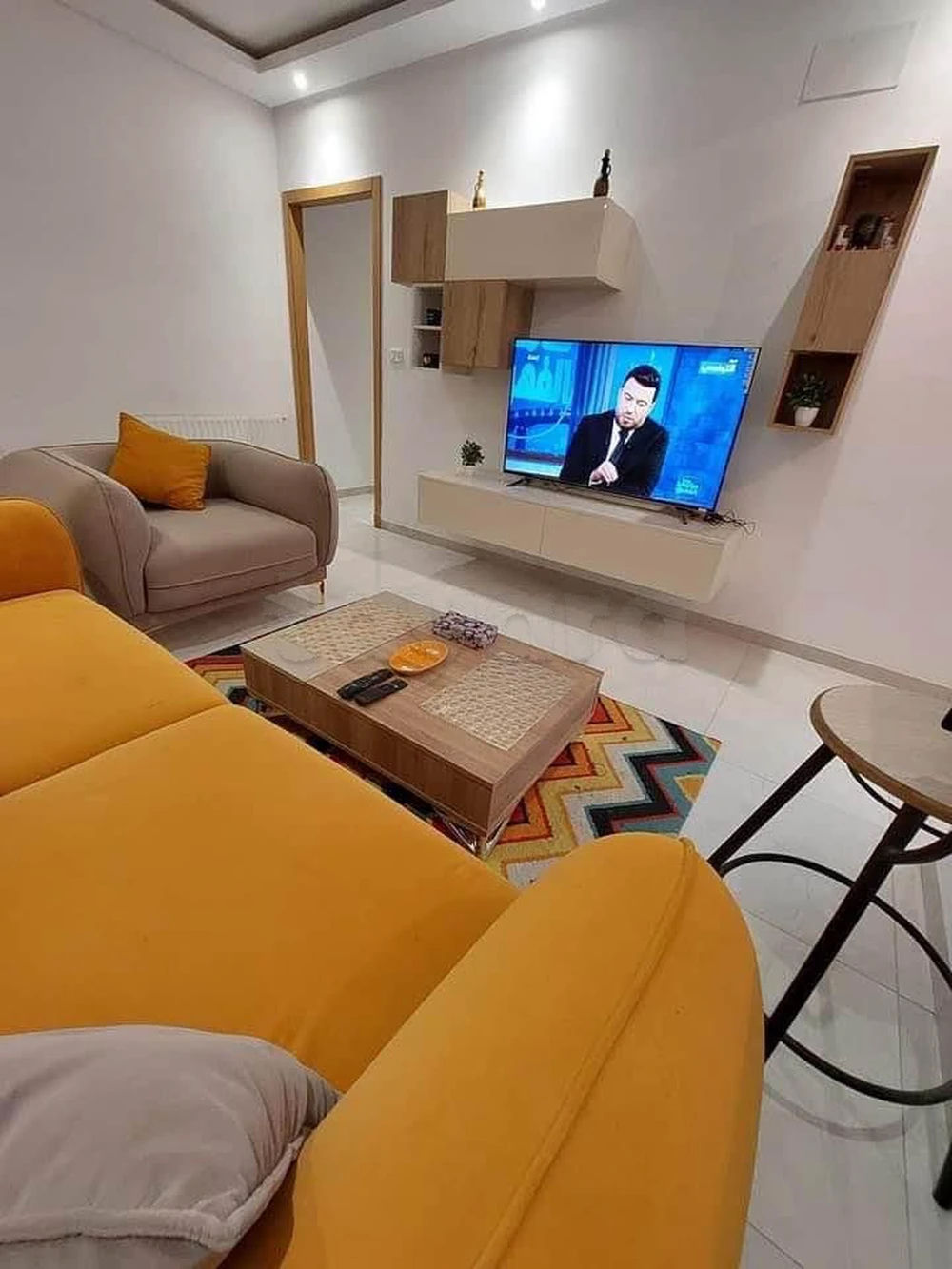 location par jour S+2 appartement meublé location par nuitée face monoprix S+1 ennasr
s1 s2 S+1, photo 1