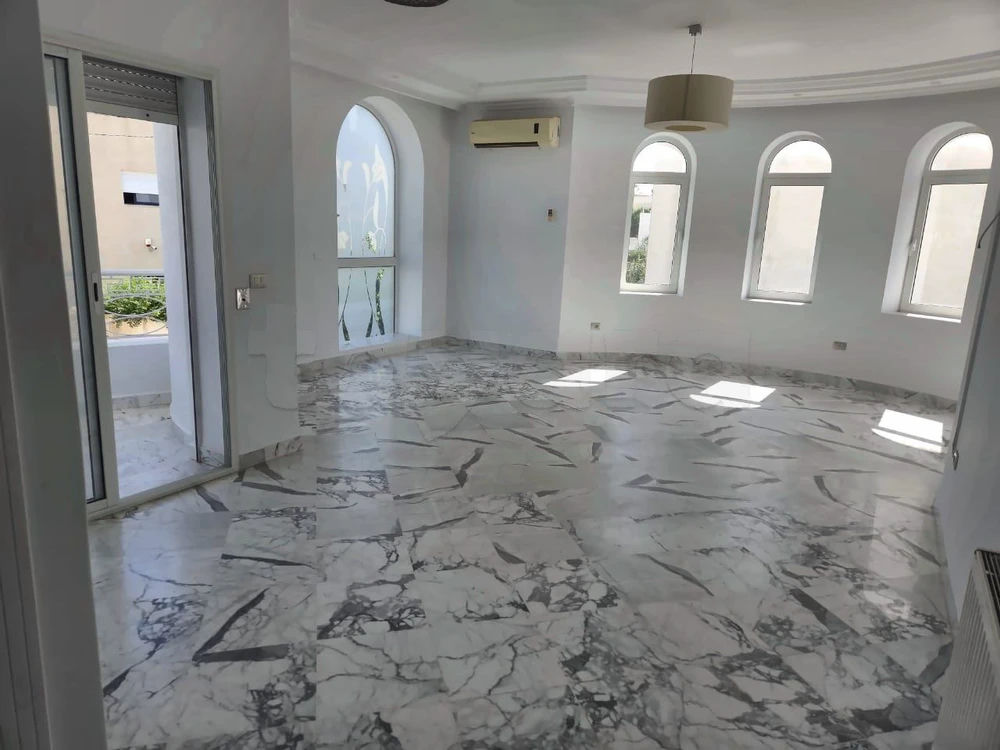 À LOUER – Etage de villa S+3 -Jardin de Carthage, photo 2
