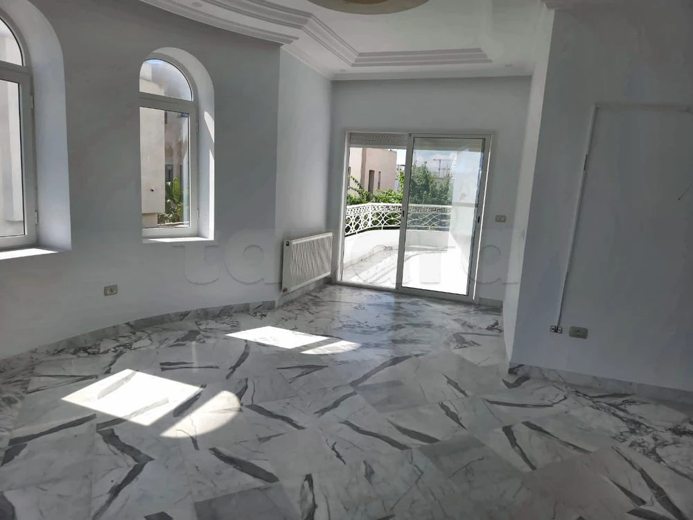 À LOUER – Etage de villa S+3 -Jardin de Carthage, photo 3