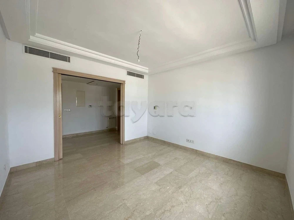 Appart S+4 neuf haut standing avec terrasse à Menzah 5, صورة 3