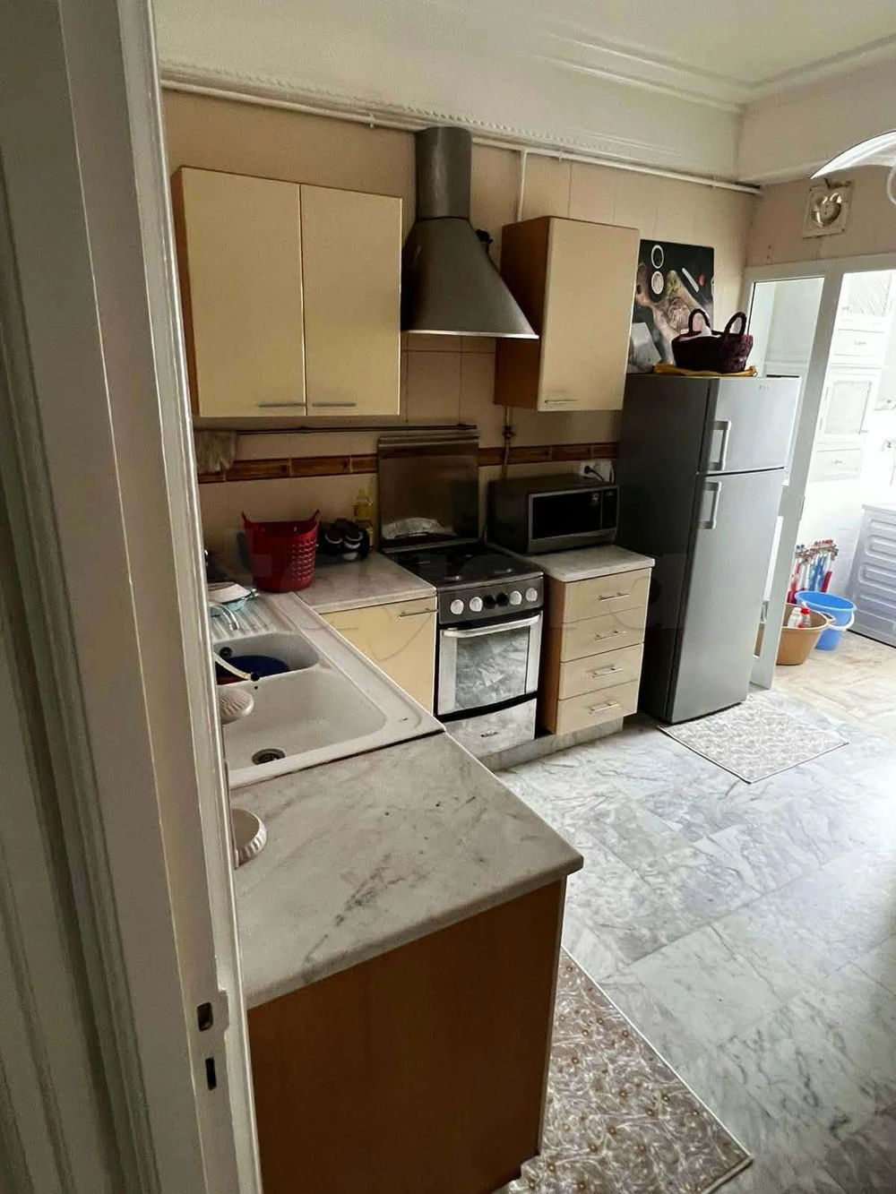 A Louer appartement s3 richement meublé avec abri de voiture a cité el wahatt, photo 5