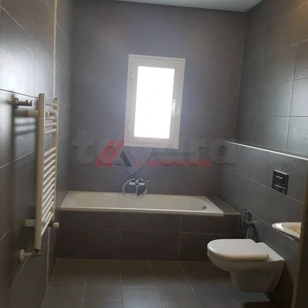 A louer réez de chaussée s+3 à Hammam Sousse, photo 5