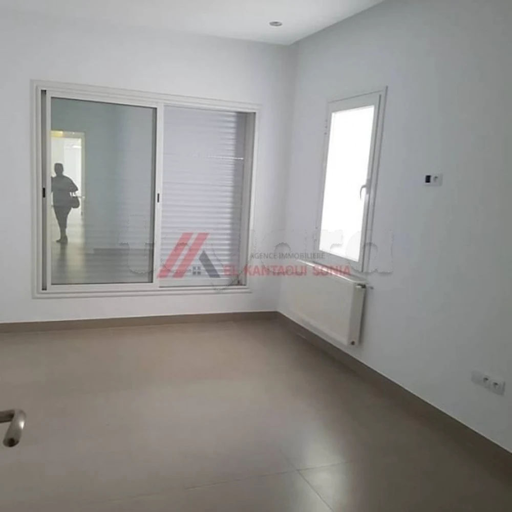 A louer réez de chaussée s+3 à Hammam Sousse, photo 2