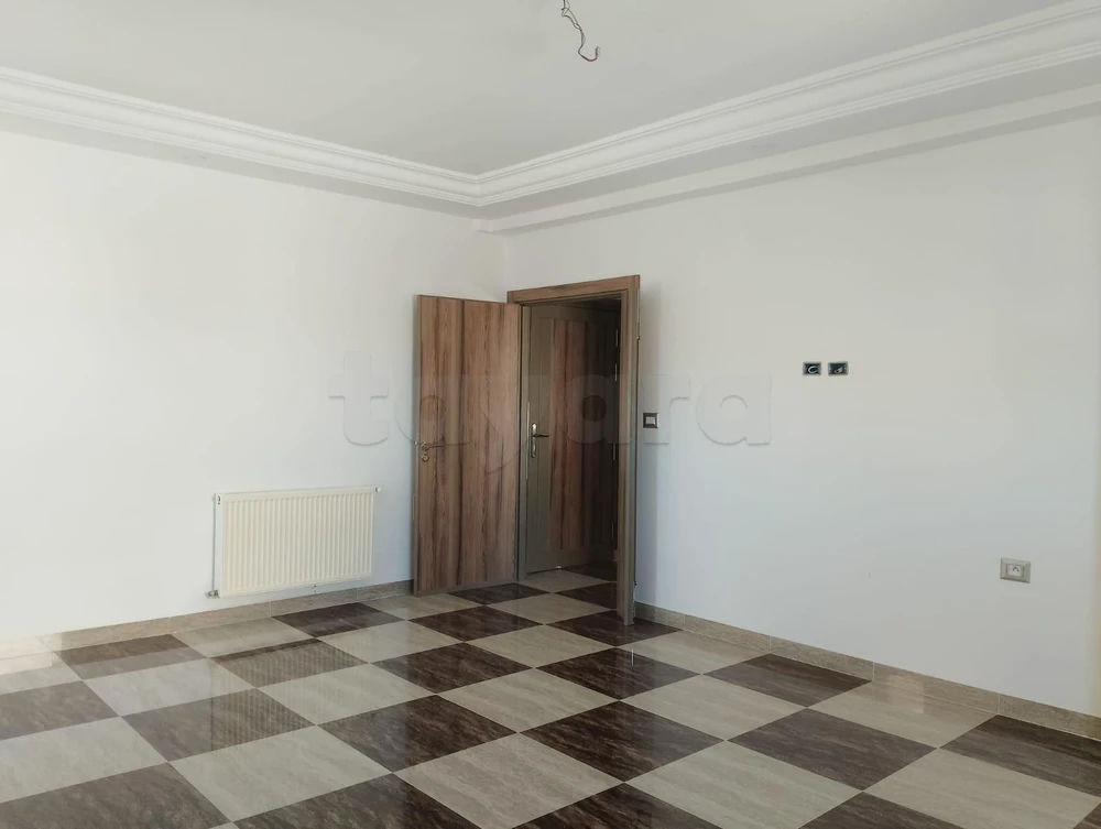 A LOUER UN APPARTEMENT S+3 HST A EZZAHRA LOULIJA AVEC PLACE DE PARKING, photo 4