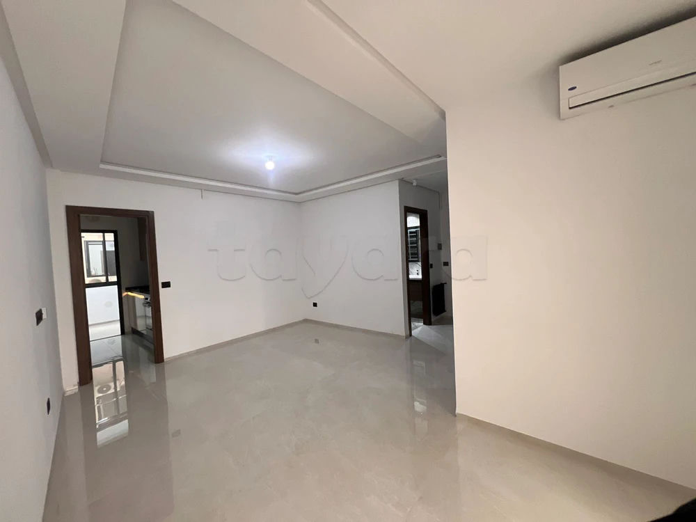 Location S+1 T Haut Standing Ennasr 2, صورة 1