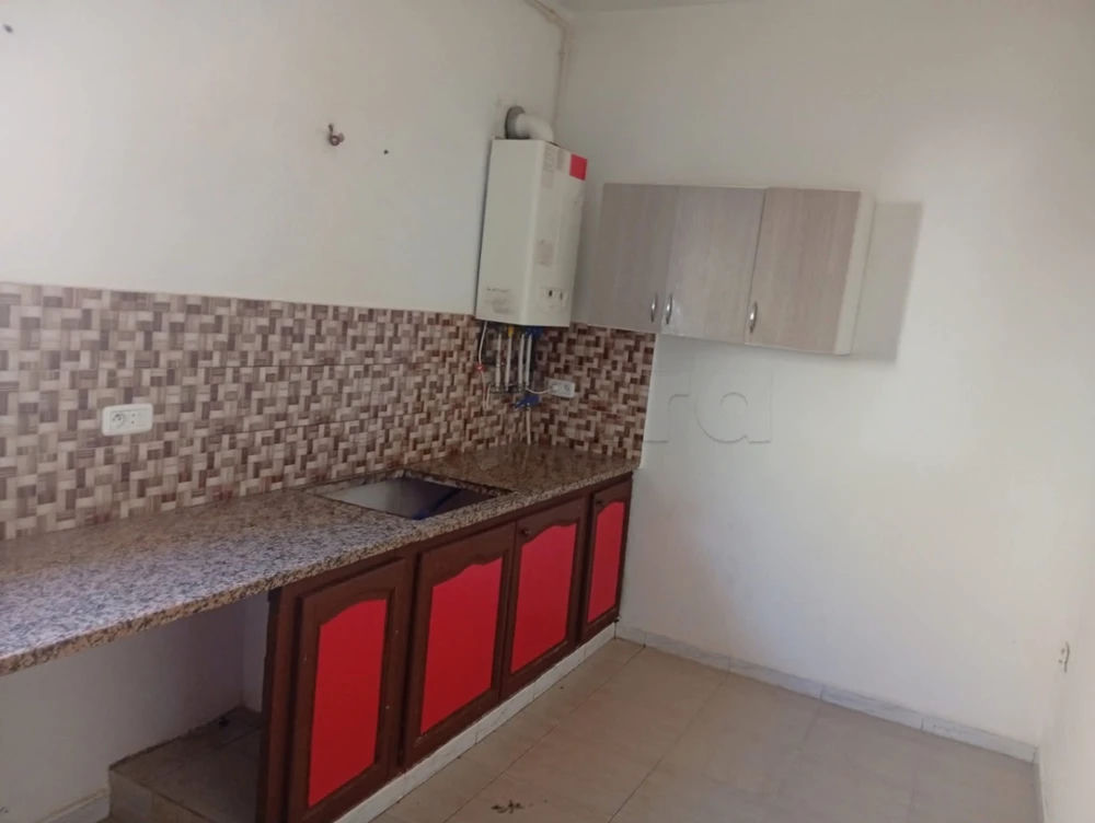 À louer un appartement s+2 à ain zaghouan, صورة 3