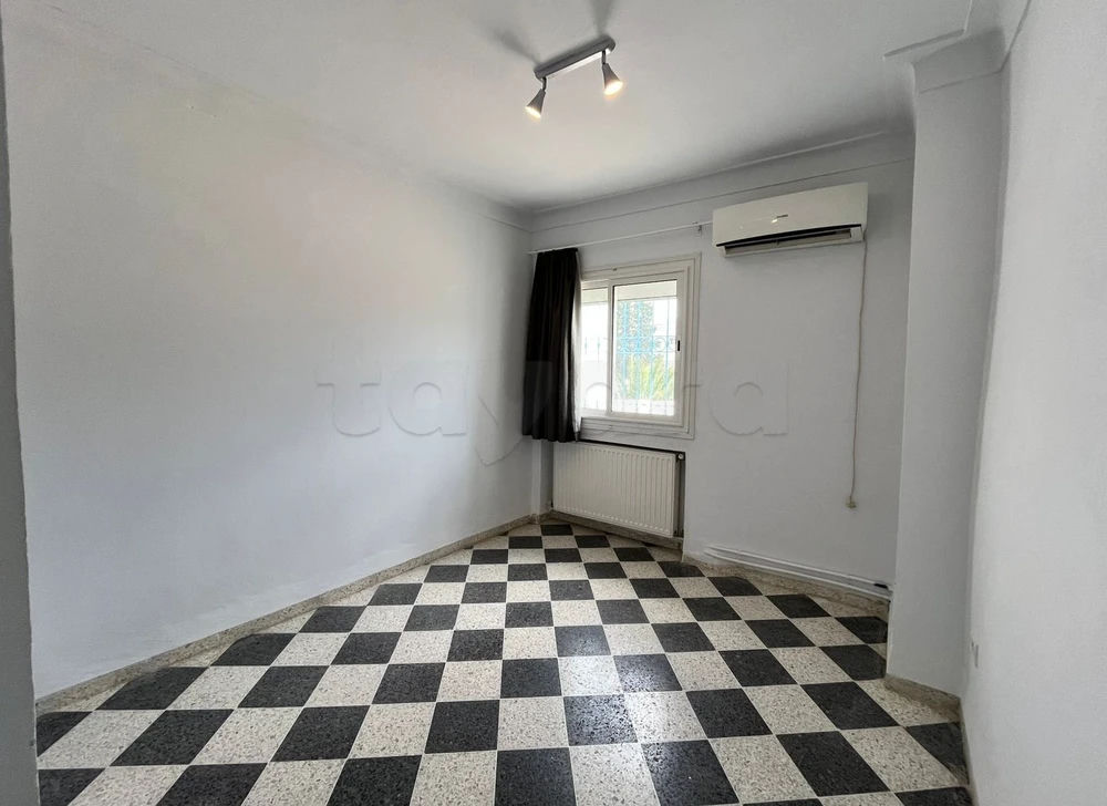 A louer à l’année un spacieux appartement S3, photo 4