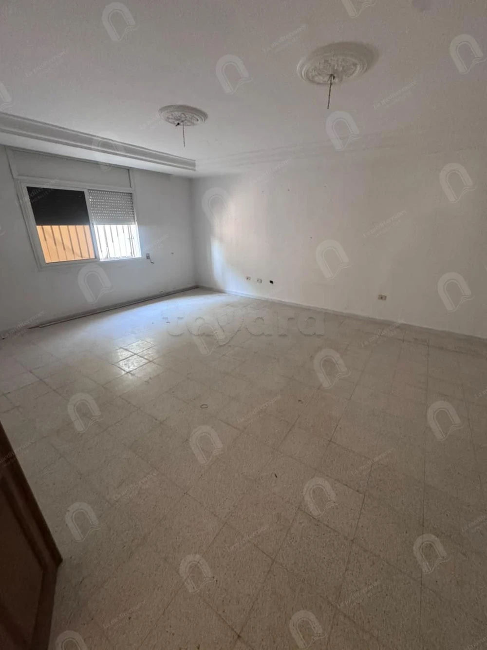 A louer un grand rez-de-chaussée indépendant S+4 au bardo cité skik, photo 3