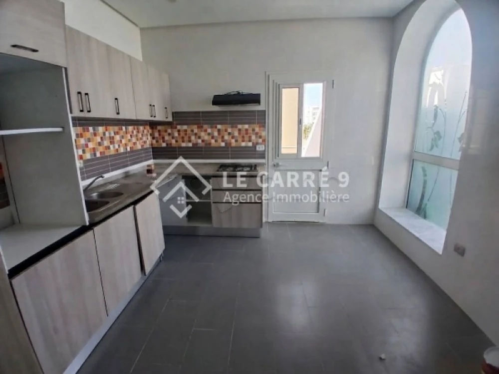 A louer étage de villa S3 aux Jardins De Carthage, صورة 4