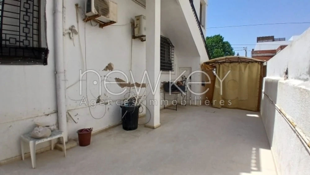 Duplex S+3 à louer à la Marsa, photo 2