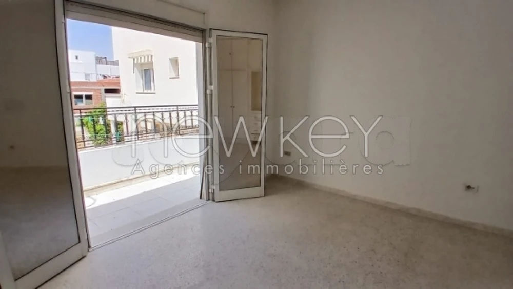 Duplex S+3 à louer à la Marsa, photo 3