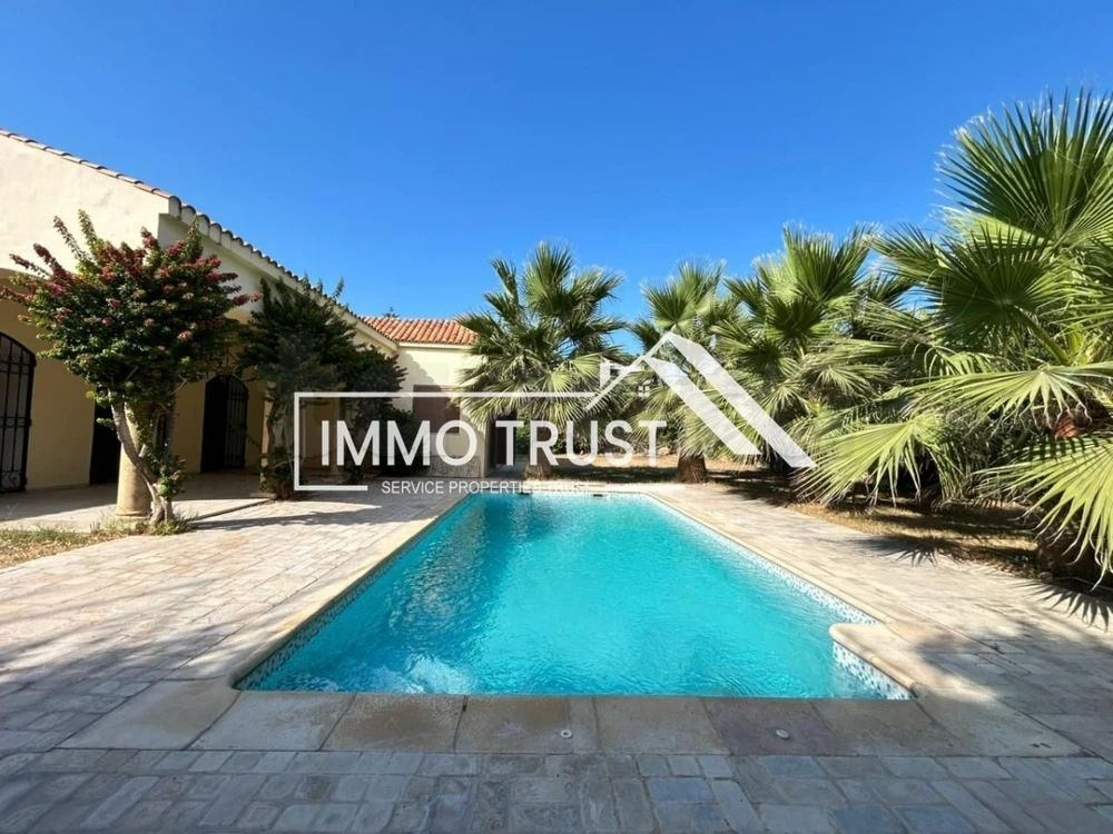 🏠Villa plain pied S+4 avec jardin et piscine à La Soukra, photo 2