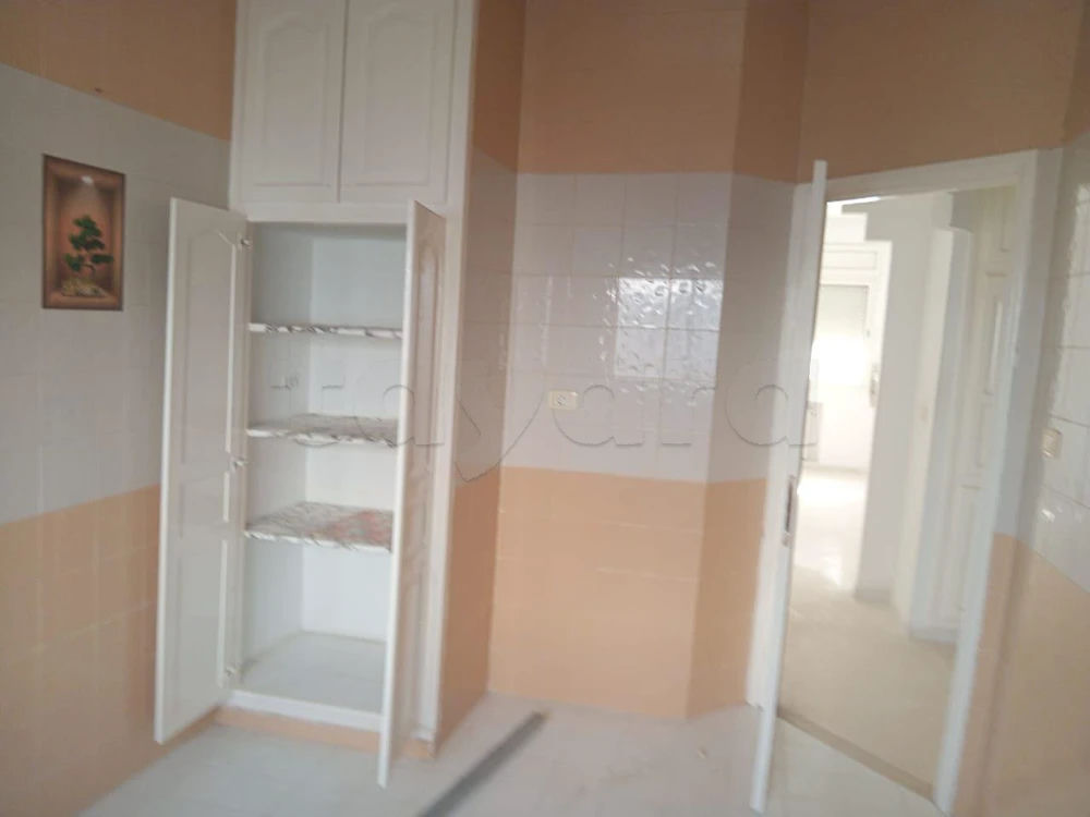 Un grand S+2 haut standing au Bardo lahneya, صورة 4