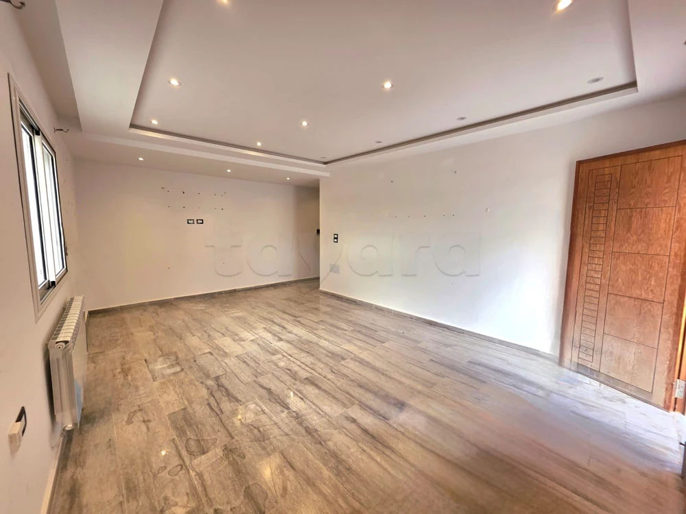 Rez de chaussée de villa en s+3 vide, صورة 3