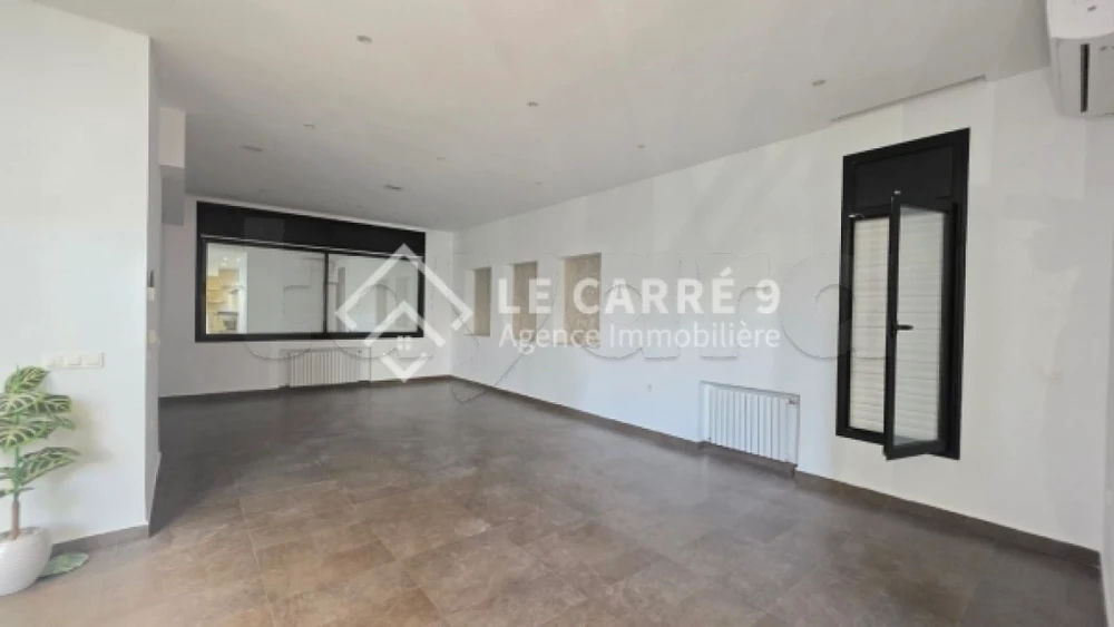À LOUER – VILLA DE MAÎTRE AUX BERGES DU LAC 2, photo 5