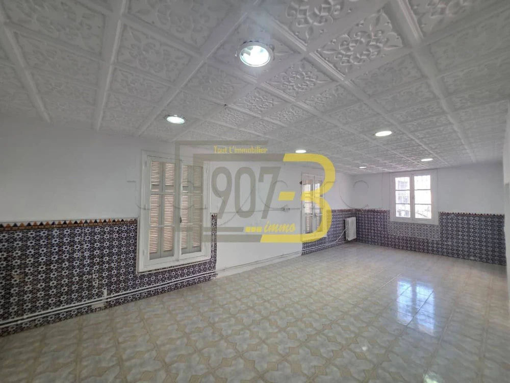 À louer – Villa à usage bureautique et administratif à Lafayette, photo 2