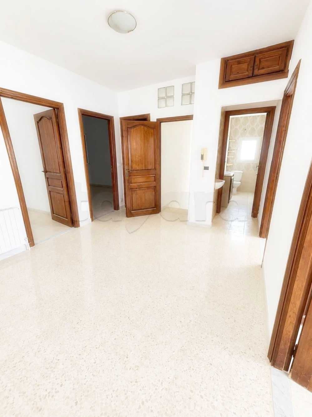 ENNASR 2 à louer étage de villa S+4, صورة 1
