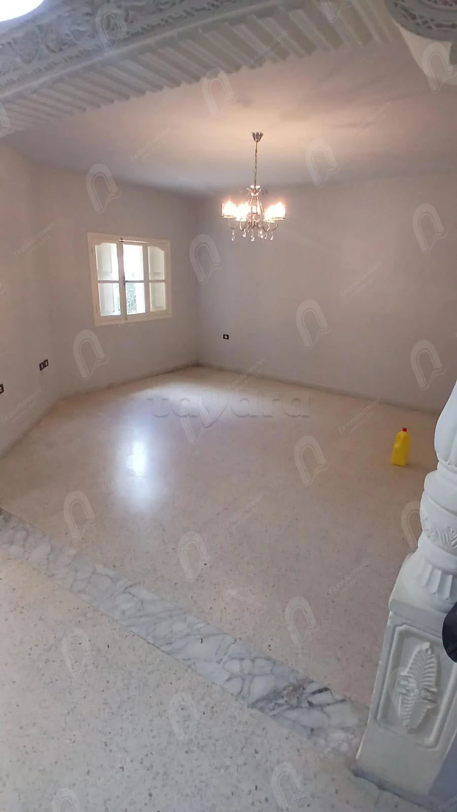 A loue rvilla S+4 de style duplex, indépendante au bardo, صورة 1