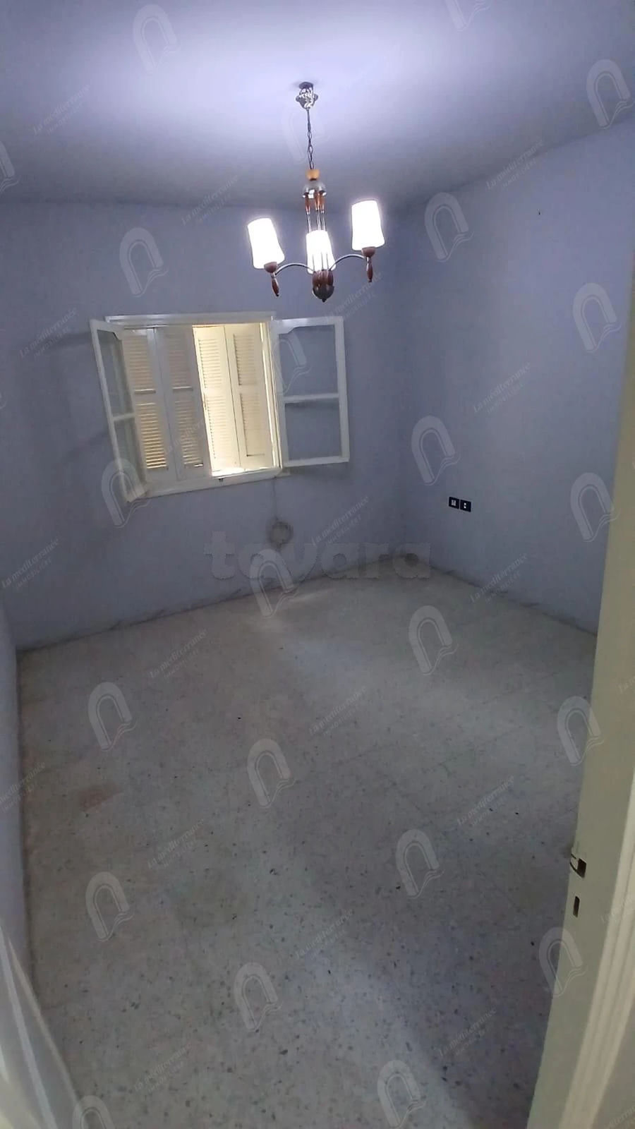 A loue rvilla S+4 de style duplex, indépendante au bardo, صورة 5