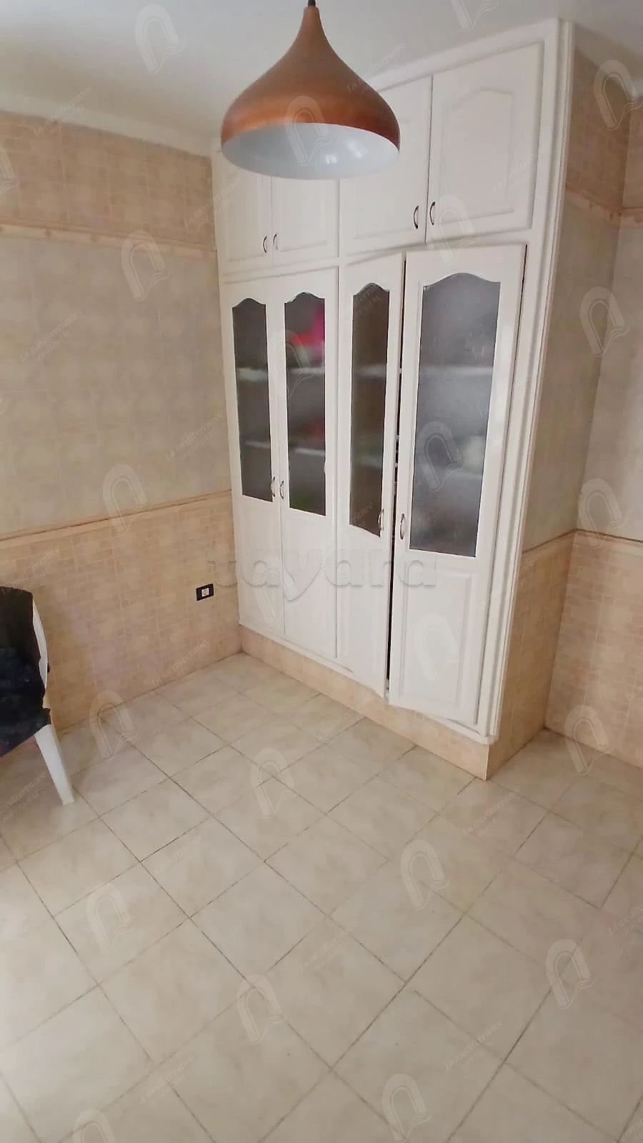 A loue rvilla S+4 de style duplex, indépendante au bardo, صورة 4