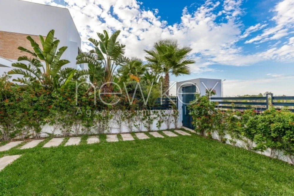 Magnifique villa à Gammarth avec piscine et une vue dégagée, photo 4