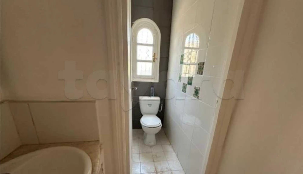 À louer étage de villa S+4 à Ennaser, photo 3