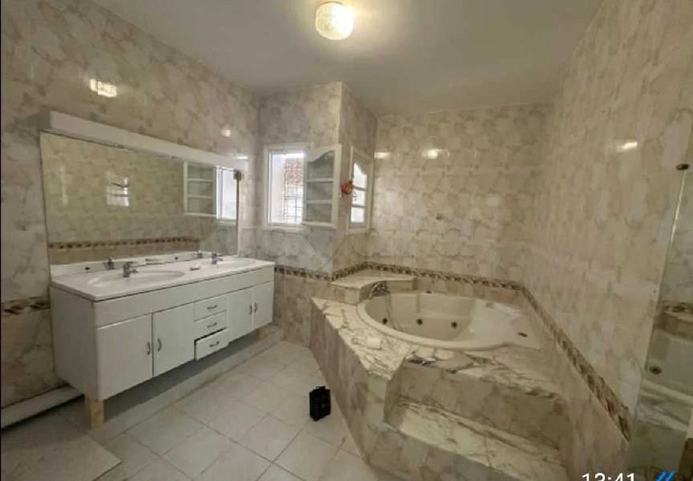 À louer étage de villa S+4 à Ennaser, photo 5