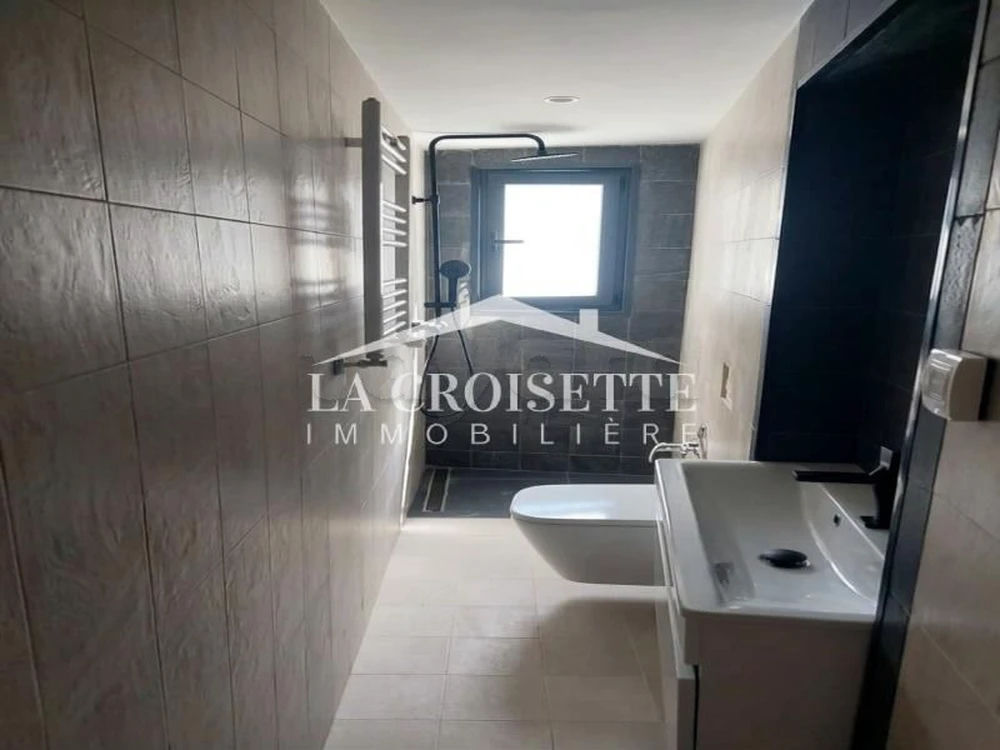 villa S+2 avec jardin et piscine à louer à Gammarth MVL0136, photo 5
