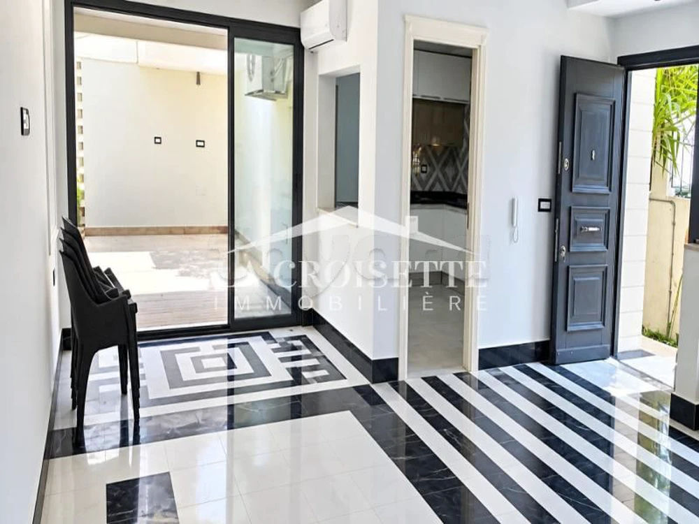 Villa S+4 avec piscine à louer à La Soukra, photo 4