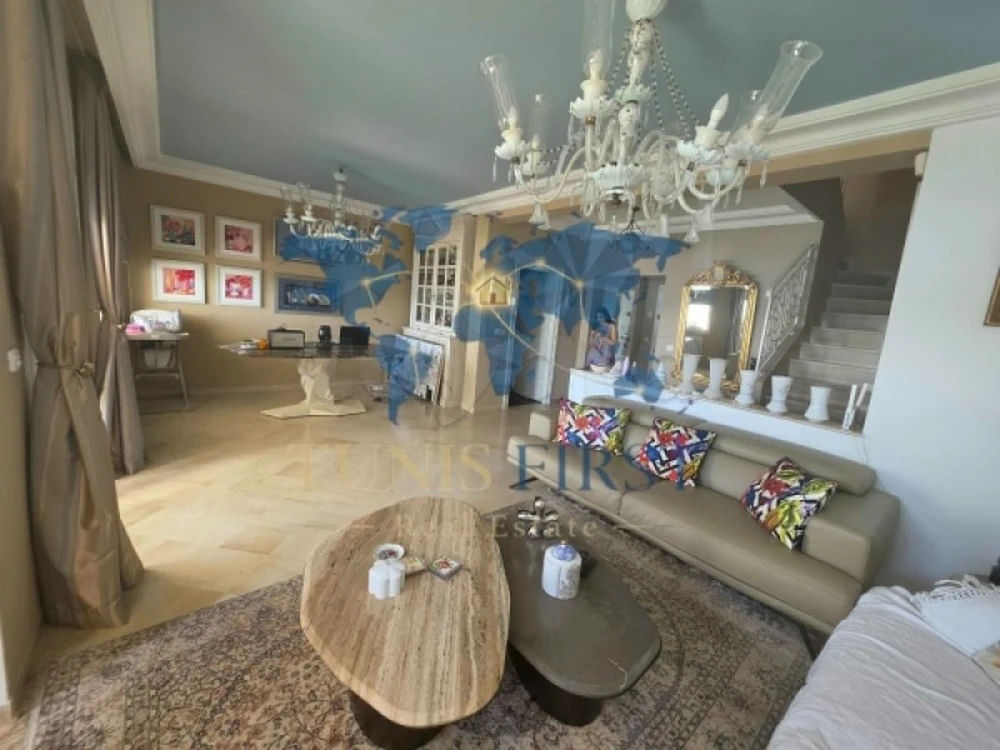A Louer Appartement en Duplex Vide aux Berges du Lac 1, photo 4