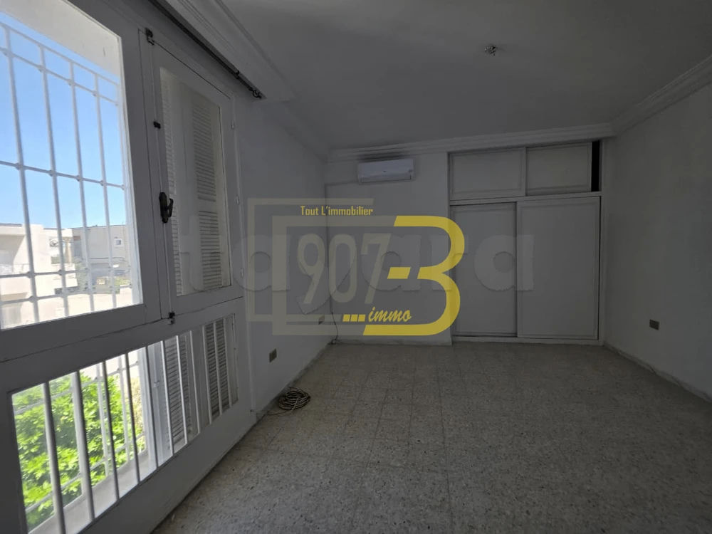 À louer – Étage de villa S+5 à usage bureautique, photo 5